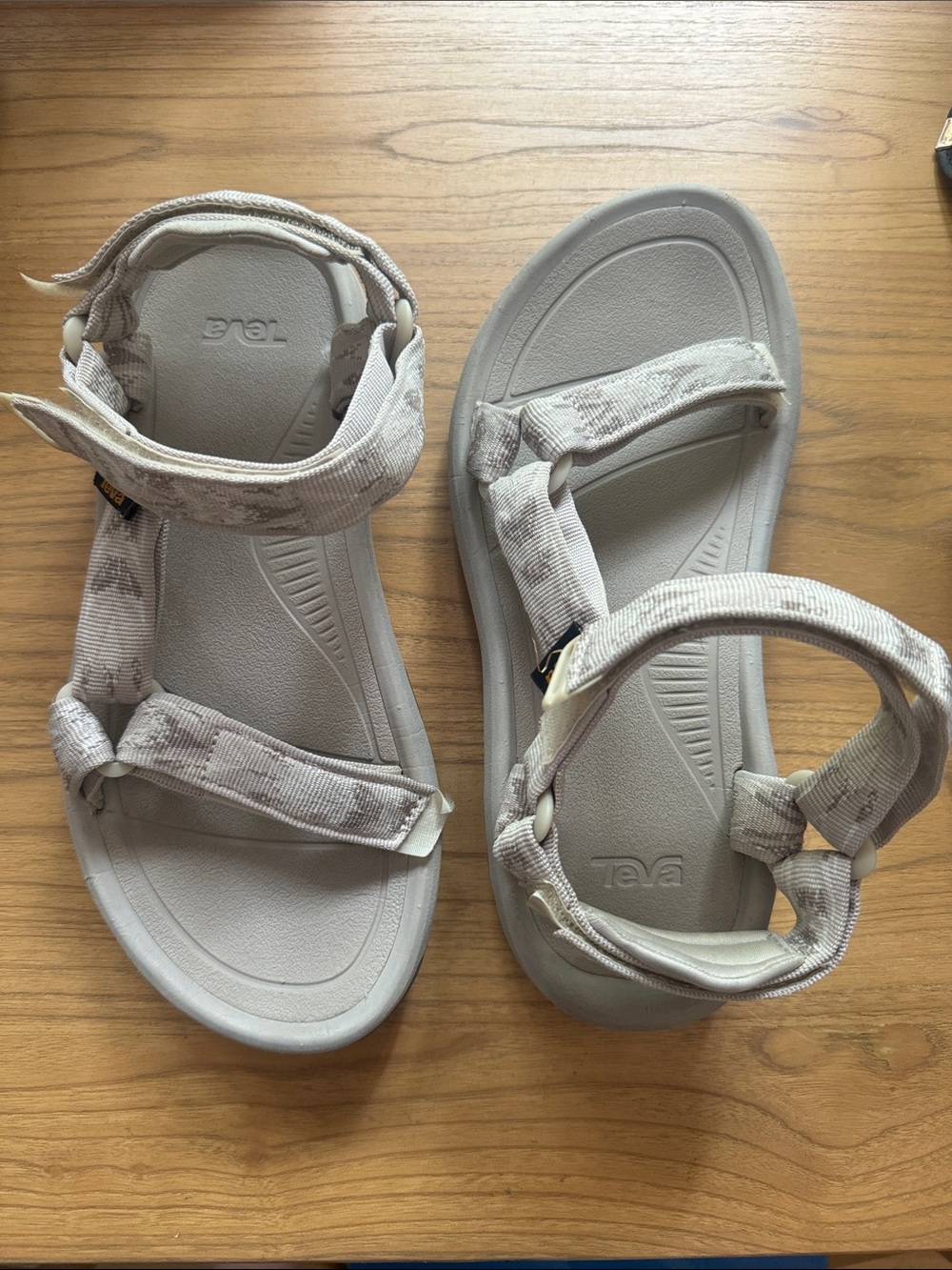 /Teva Women's Hurricane XLT2 Sandals Size 8